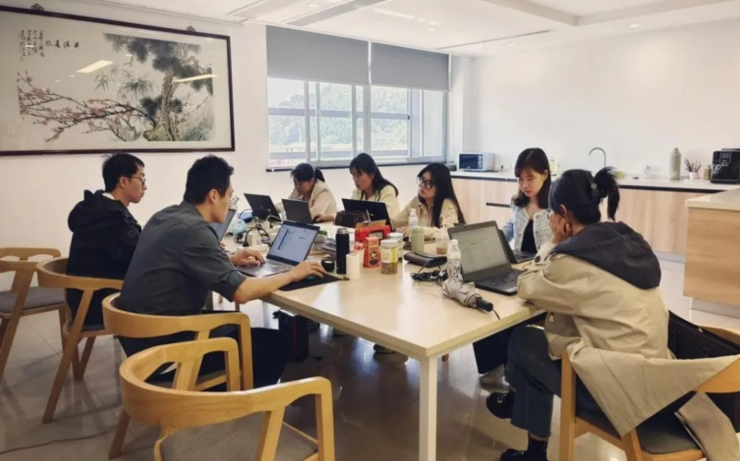 ���Ǹ��� нЧ˫�������ڶ���BIPн��ģ����������ר����ѵ�ֳɾ���